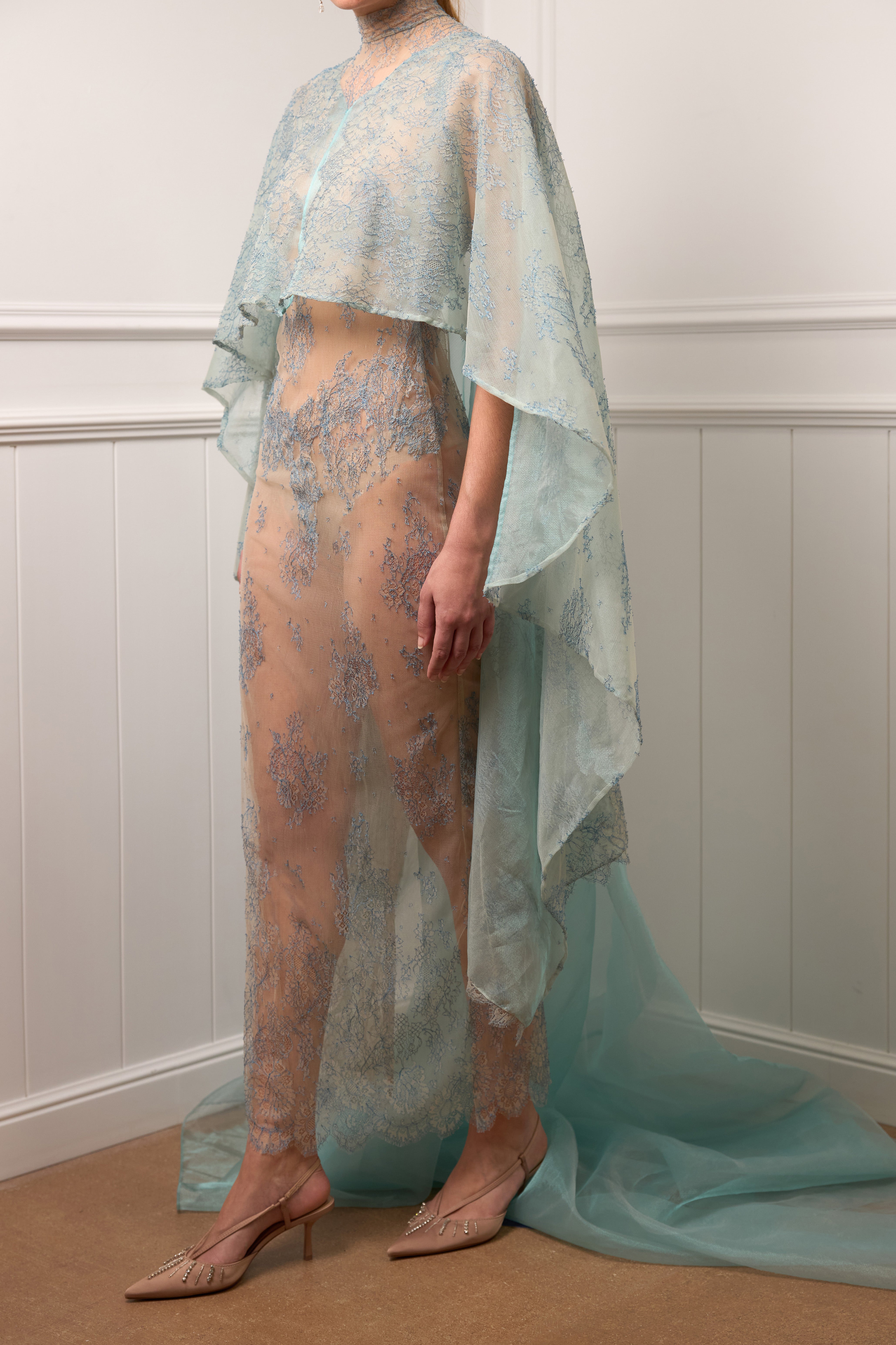 Marmont Robe