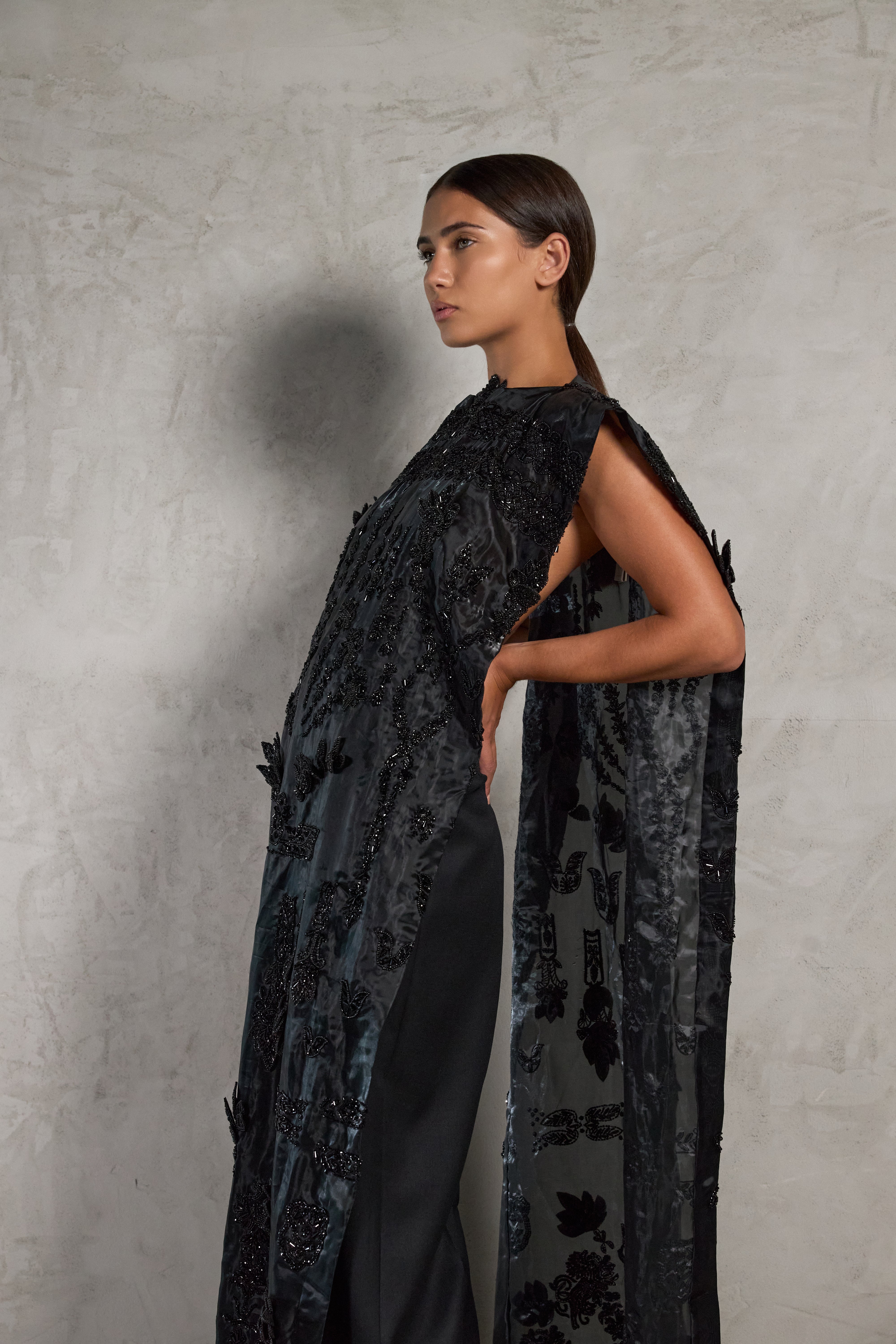 Organza Liquid Cape