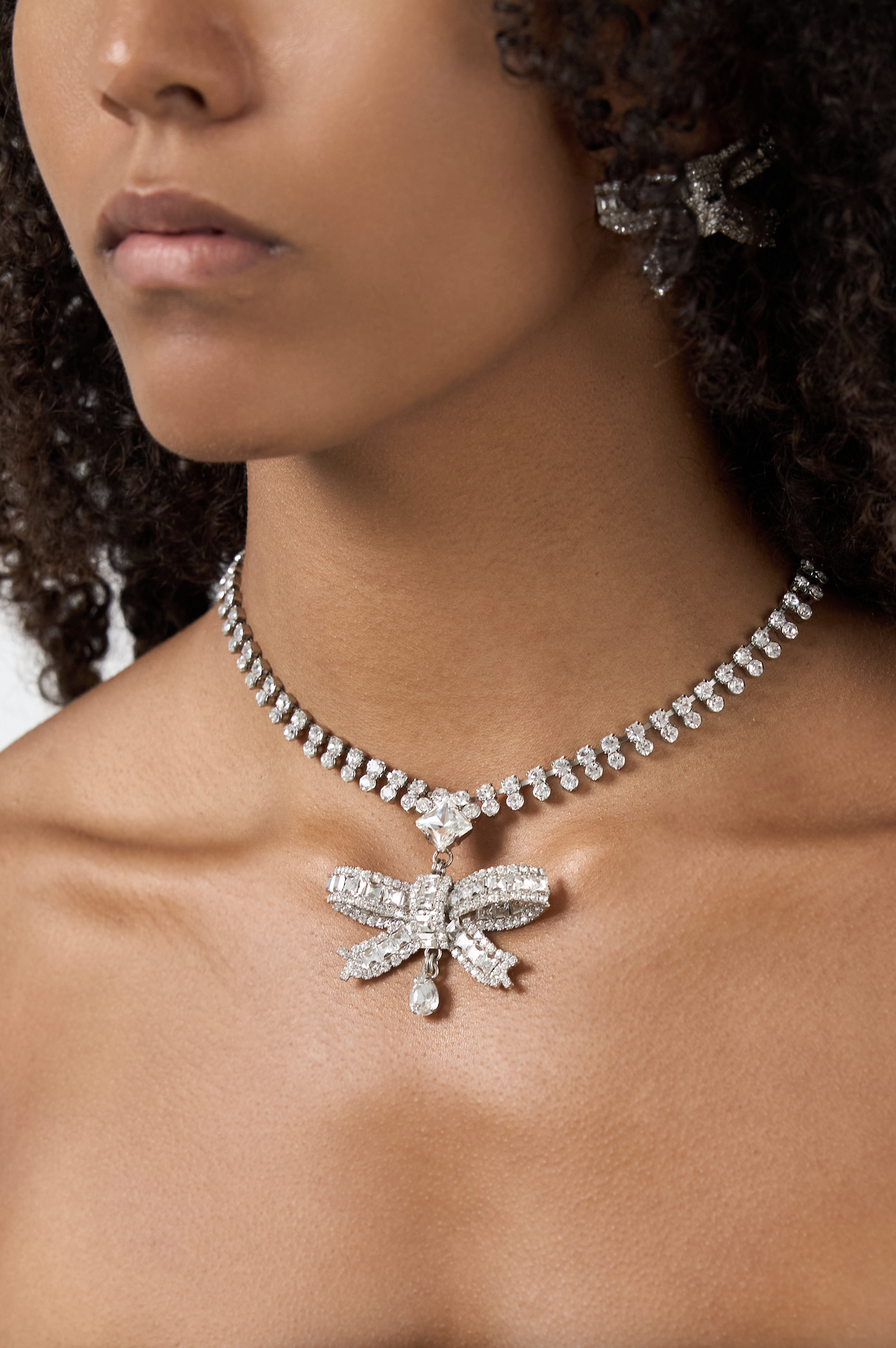 Crystal Bow Collier